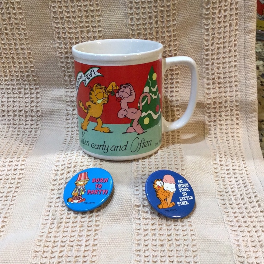 1980 Garfield Christmas Mistletoe mug & b…